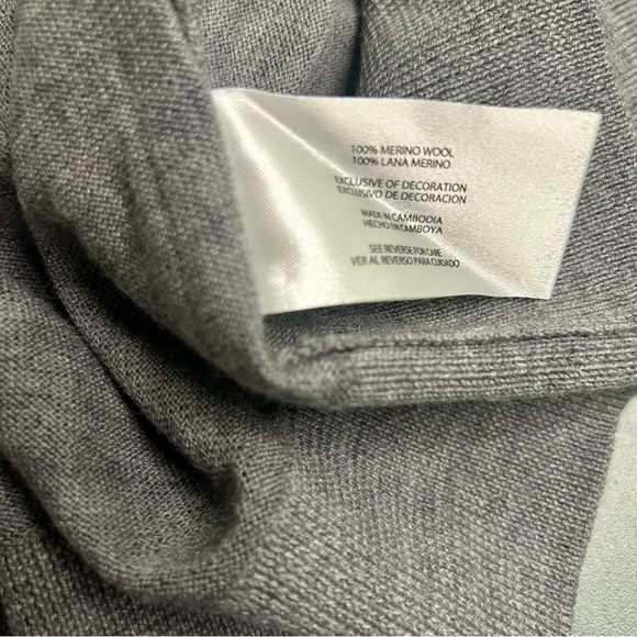 Banana Republic Merino Crew Neck - Picture 10 of 14